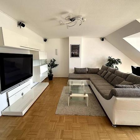2-Zimmer-Wohnung Mit Balkon & Guter Anbindung In Aschaffenburg Bagian luar foto