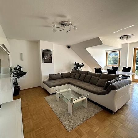 2-Zimmer-Wohnung Mit Balkon & Guter Anbindung In Aschaffenburg Bagian luar foto